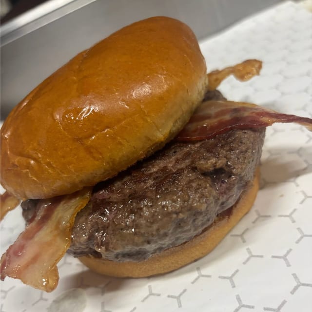 Bacon Hamburger.